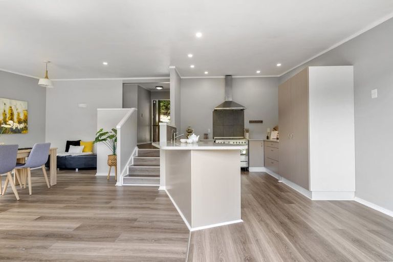 Photo of property in 55 Tram Valley Road, Swanson, Auckland, 0614