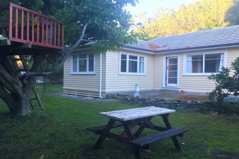 Photo of property in 2 Brook Terrace, The Brook, Nelson, 7010