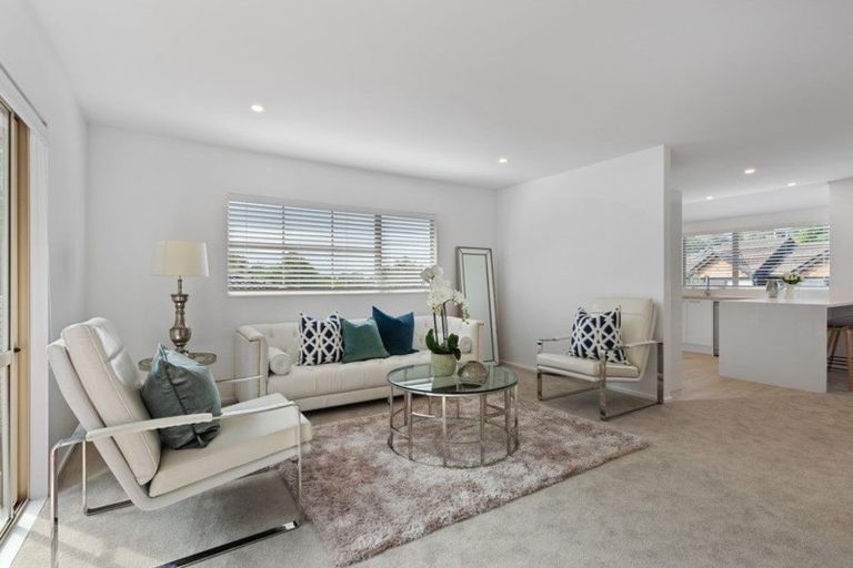 Photo of property in 18 Langana Avenue, Browns Bay, Auckland, 0630