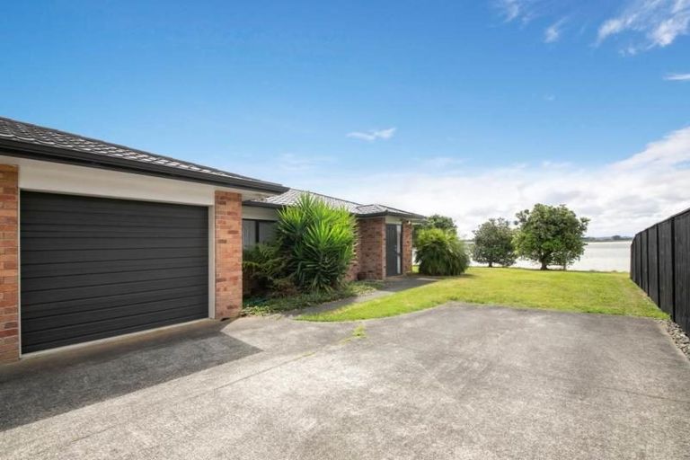 Photo of property in 21b Elsie Drive, Waiuku, 2123