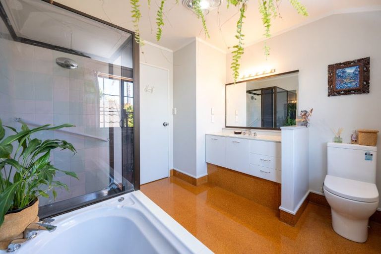 Photo of property in 1228 Howard Street, Parkvale, Hastings, 4122