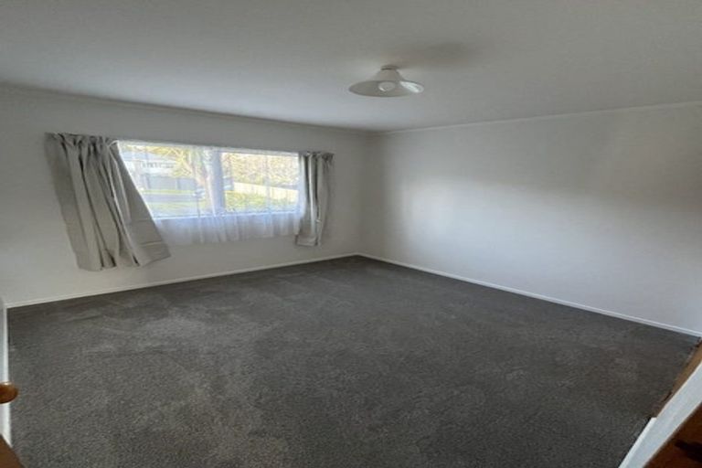 Photo of property in 11a John Road, Stanmore Bay, Whangaparaoa, 0932