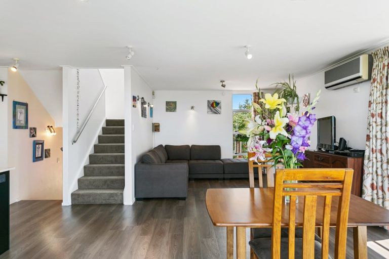 Photo of property in 21 Parerohi Grove, Kuratau, Turangi, 3381