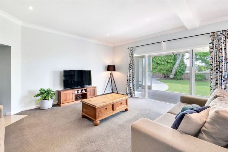 Photo of property in 13 Albert Street, Papakura, 2110