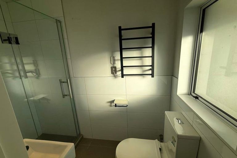 Photo of property in 23 Meritage Lane, Te Atatu South, Auckland, 0610
