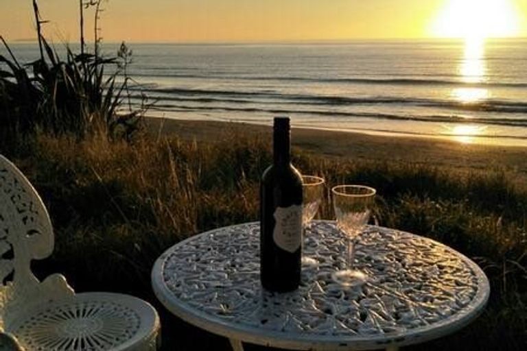 Photo of property in 243 Rosetta Road, Raumati Beach, Paraparaumu, 5032