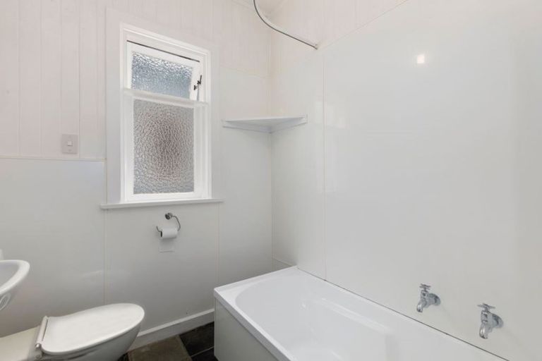 Photo of property in 97 Oroua Street, Eastbourne, Lower Hutt, 5013