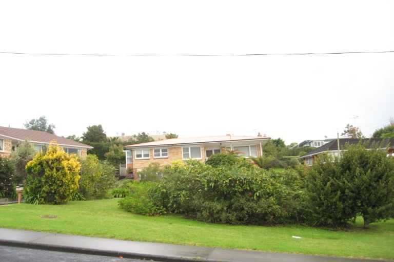 Photo of property in 36 Glenfern Road, Mellons Bay, Auckland, 2014