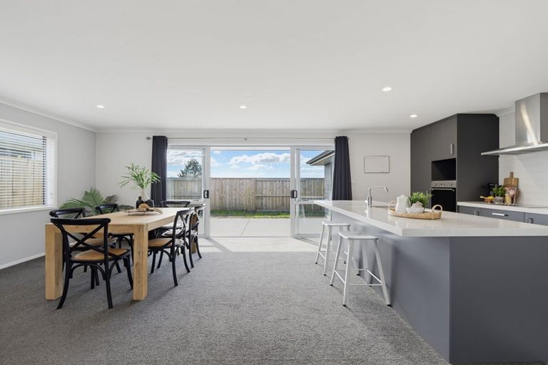Photo of property in 47 Kotiate Street, Papamoa, 3118