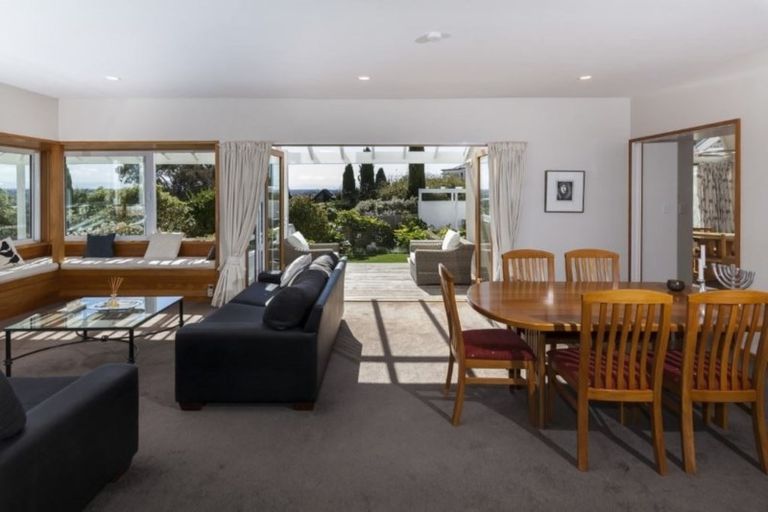 Photo of property in 6 Lucknow Place, Cashmere, Christchurch, 8022