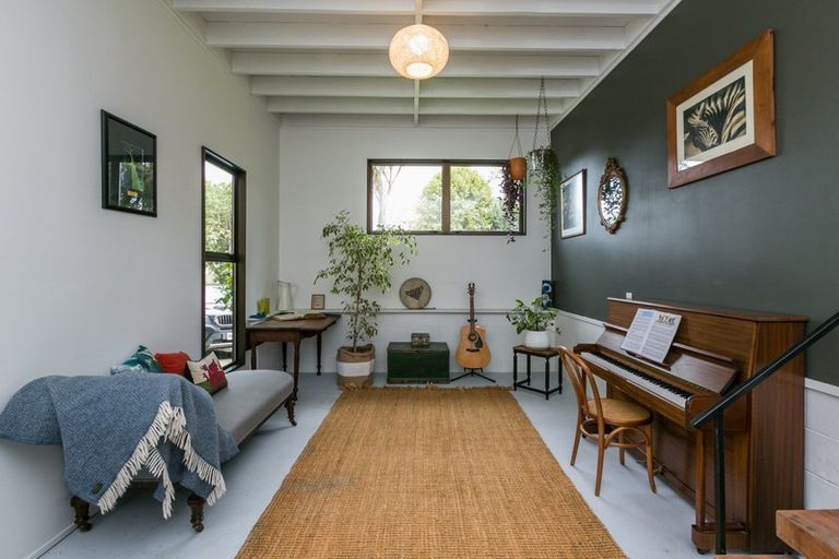 Photo of property in 56 Muritai Crescent, Havelock North, 4130