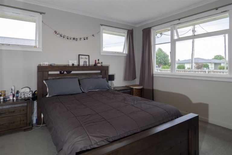 Photo of property in 59 Mcmurdo Street, Tinwald, Ashburton, 7700