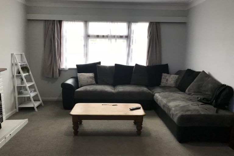 Photo of property in 33 Rewa Street, Takaro, Palmerston North, 4412