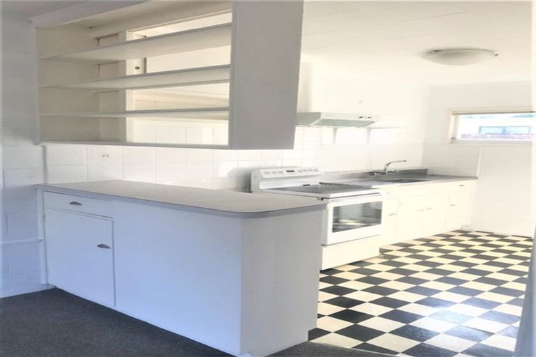 Photo of property in 493b Devonport Road, Tauranga South, Tauranga, 3112