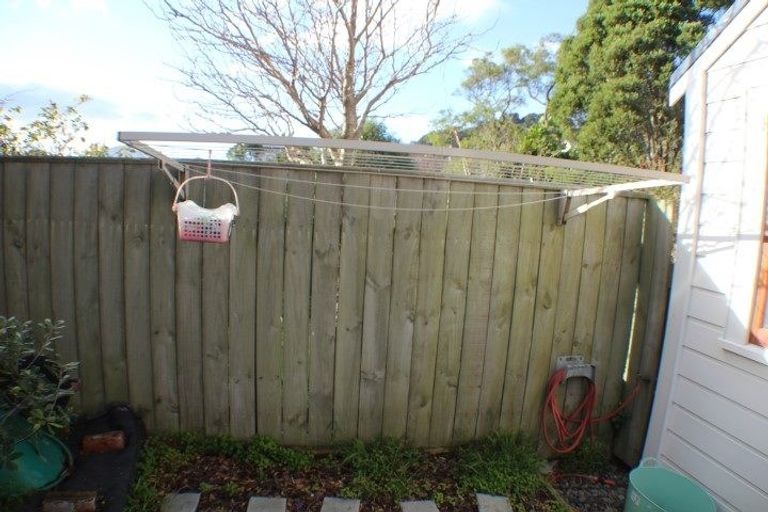 Photo of property in 13a Porritt Avenue, Mount Victoria, Wellington, 6011