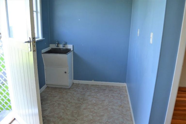 Photo of property in 145 Heretaunga Street, Palmerston North, 4414