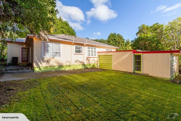 Photo of property in 59 Kamahi Street, Stokes Valley, Lower Hutt, 5019