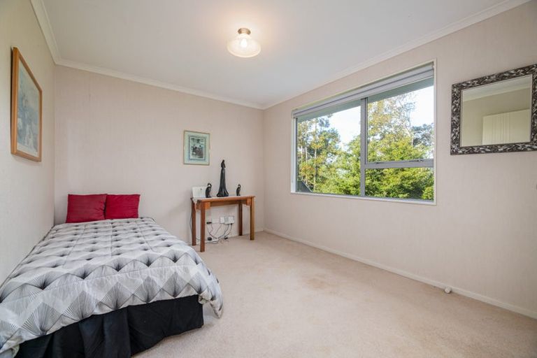 Photo of property in 37 Bradnor Meadows Drive, Swanson, Auckland, 0612