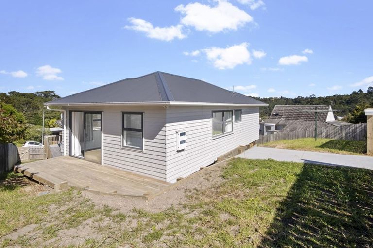 Photo of property in 9 Simon Ellice Drive, Bayview, Auckland, 0629