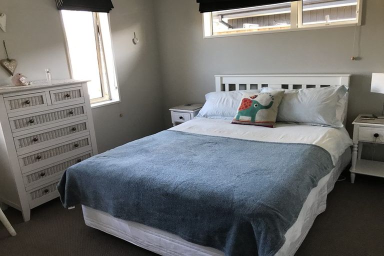 Photo of property in 16 Hakatere Road, Pegasus, 7612