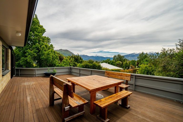 Photo of property in 17 Rimu Lane, Wanaka, 9305