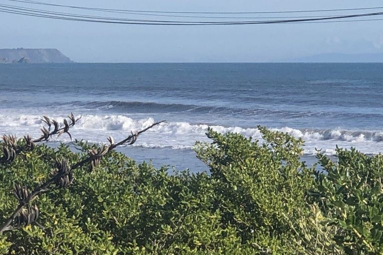 Photo of property in 80 The Parade, Paekakariki, 5034