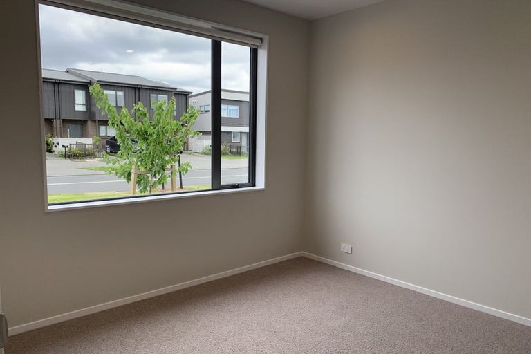 Photo of property in 9 Kawe Marie Lane, Takanini, 2112