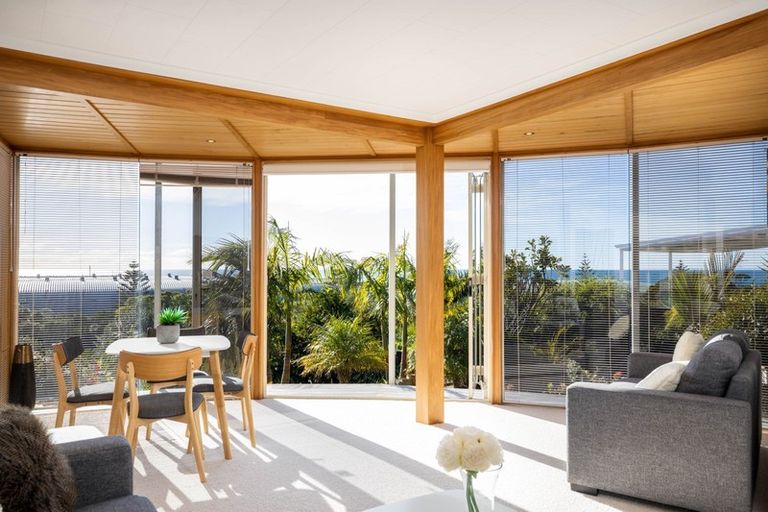 Photo of property in 50 Whiteley Street, Moturoa, New Plymouth, 4310