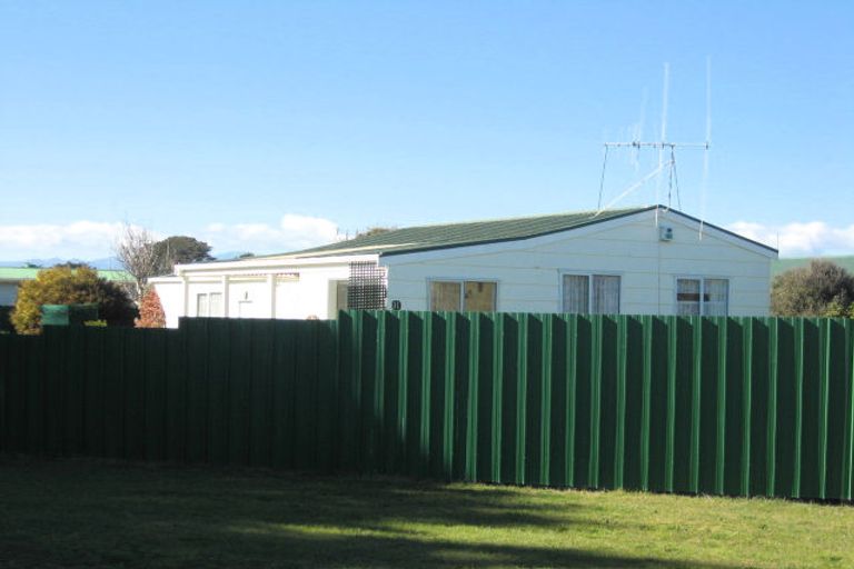 Photo of property in 11 Forest Road, Waitarere Beach, Levin, 5510