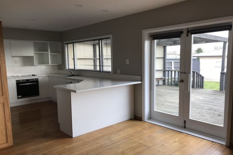 Photo of property in 745 Main North Road, Belfast, Christchurch, 8051