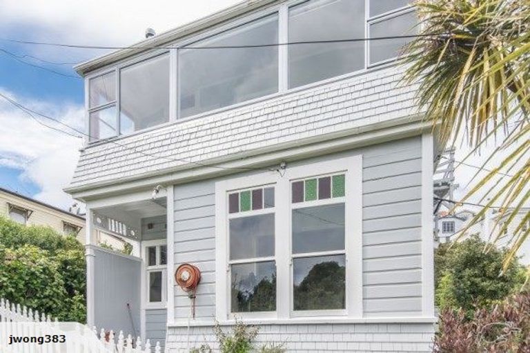 Photo of property in 3/27 Grass Street, Roseneath, Wellington, 6011