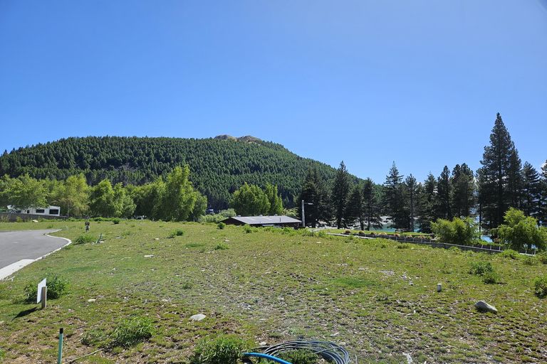 Photo of property in 12 Petes Place, Lake Tekapo, 7999