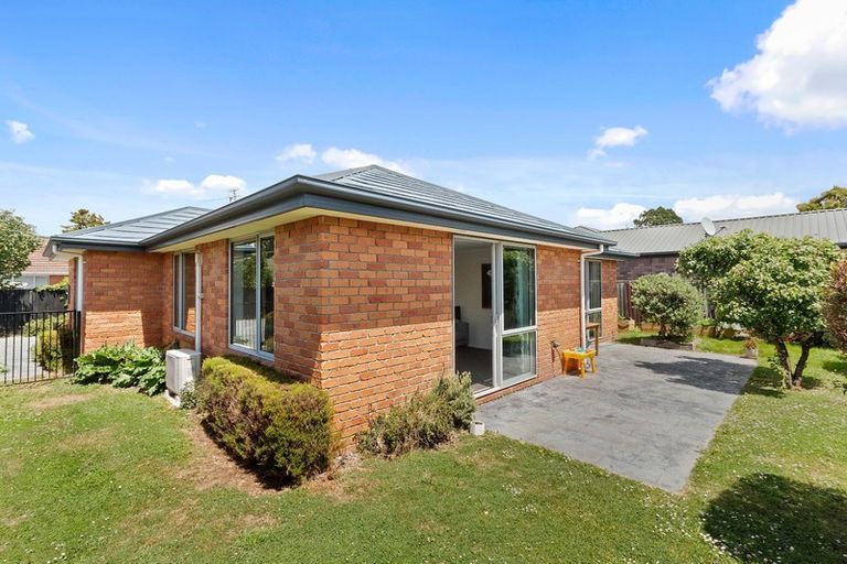 Photo of property in 73b Somerfield Street, Somerfield, Christchurch, 8024