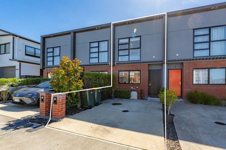 Photo of property in 58 Turret Lane, Hobsonville, Auckland, 0616