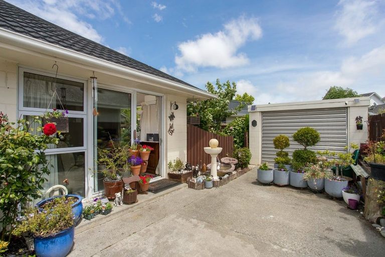 Photo of property in 2/9 Omega Place, Casebrook, Christchurch, 8051