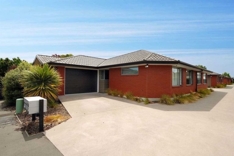 Photo of property in 3/18 Goldsmith Place, Waltham, Christchurch, 8023