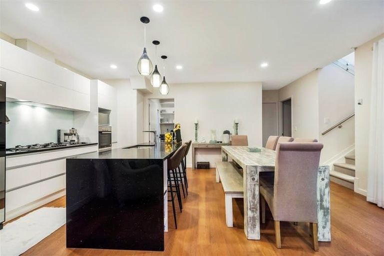 Photo of property in 13 Discovery Drive, Gulf Harbour, Whangaparaoa, 0930