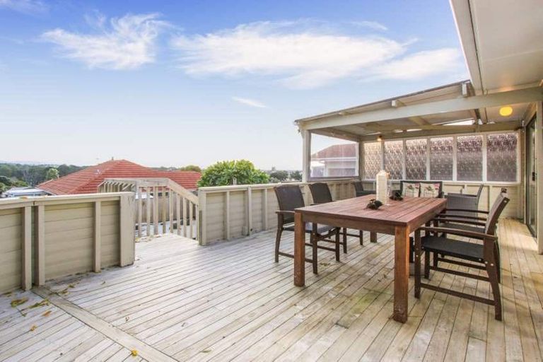 Photo of property in 8 Kay Drive, Blockhouse Bay, Auckland, 0600
