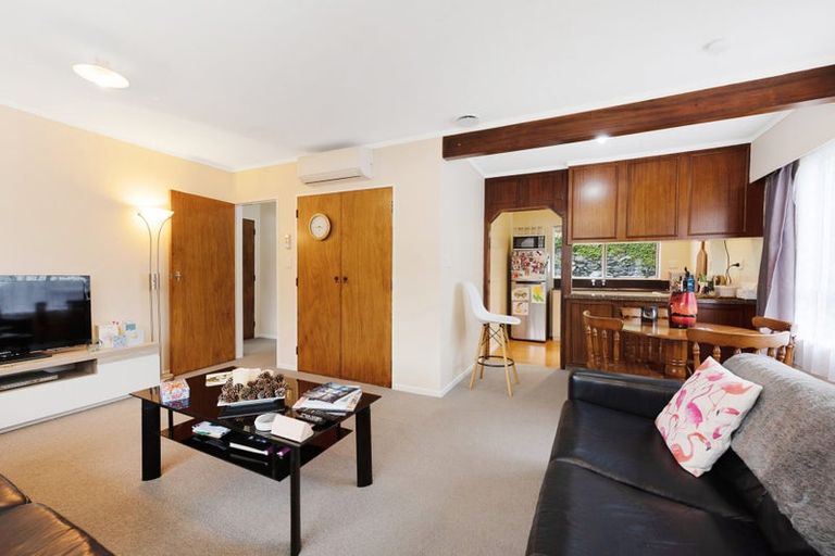 Photo of property in 15b Florio Terrace, Tawa, Wellington, 5028