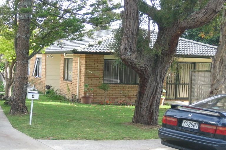 Photo of property in 4 Cindy Place, Pakuranga, Auckland, 2010