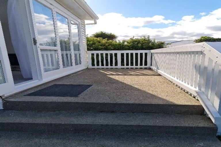 Photo of property in 73 Ward Street, Wallaceville, Upper Hutt, 5018