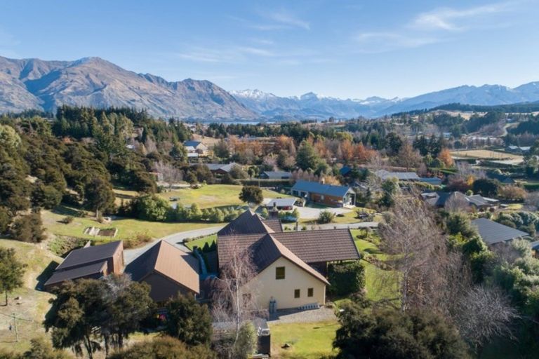 Photo of property in 545 Aubrey Road, Wanaka, 9305