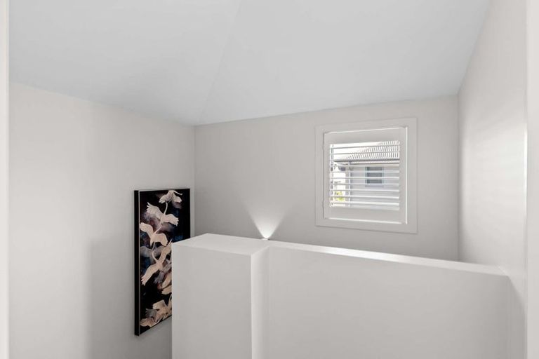 Photo of property in 2/218 Springfield Road, St Albans, Christchurch, 8014