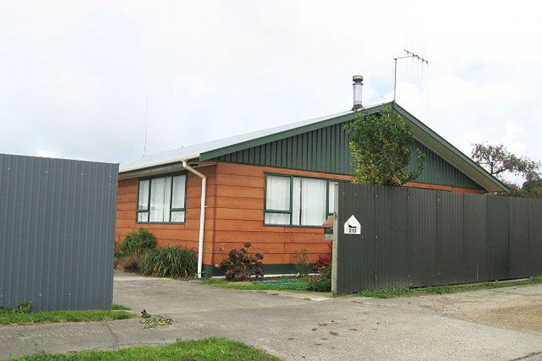 Photo of property in 215 South Street, Feilding, 4702