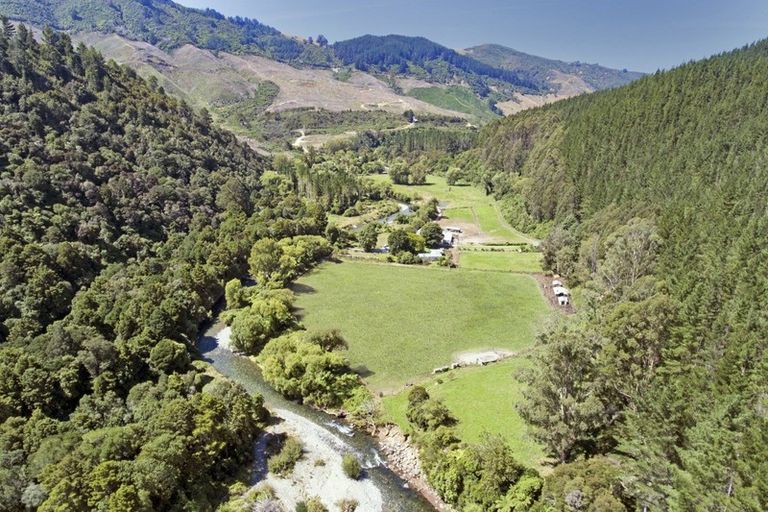 Photo of property in 275 Riwaka Valley Road, Riwaka, Motueka, 7198