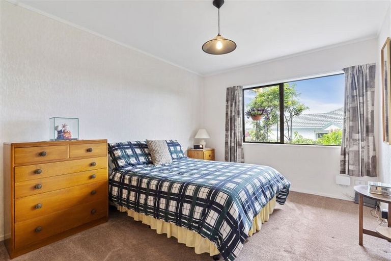 Photo of property in 2/146 Whitford Road, Somerville, Auckland, 2014