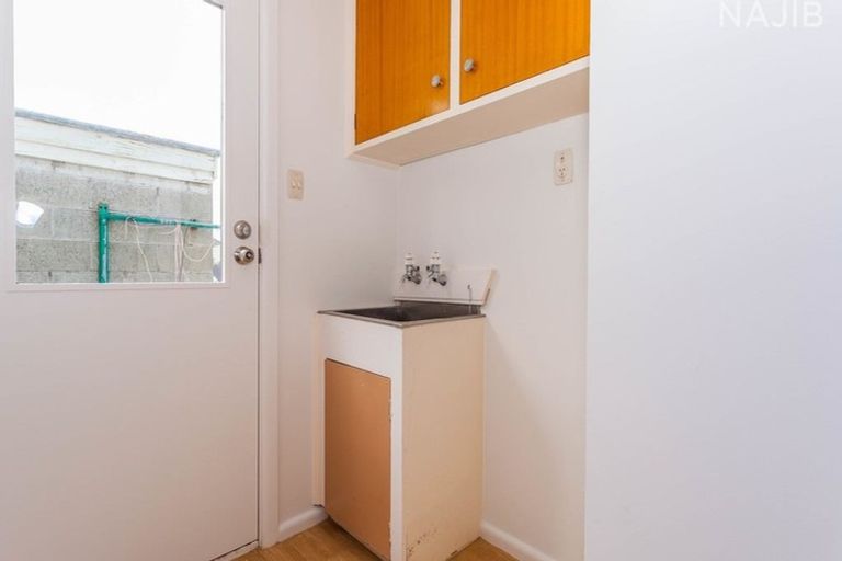 Photo of property in 2/73 Fairfield Avenue, Addington, Christchurch, 8024