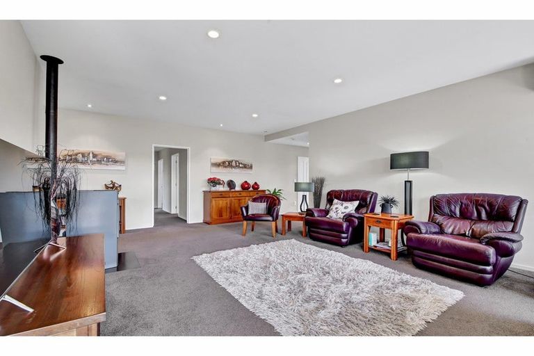 Photo of property in 8 Wisteria Lane, Rangiora, 7400