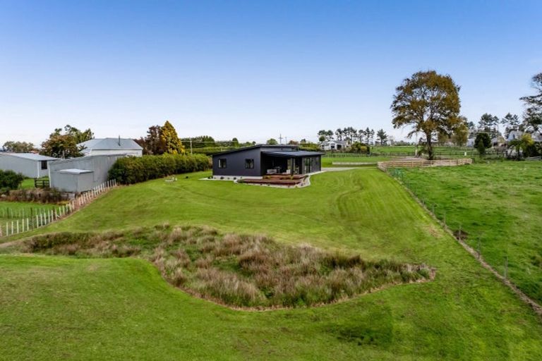 Photo of property in 66 Flint Road West, Stratford, 4332