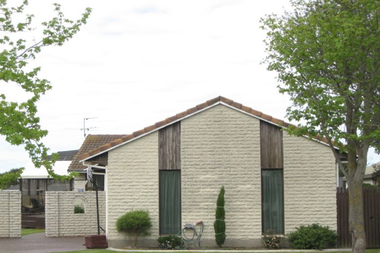 Photo of property in 26 Freebairn Street, Redwood, Christchurch, 8051